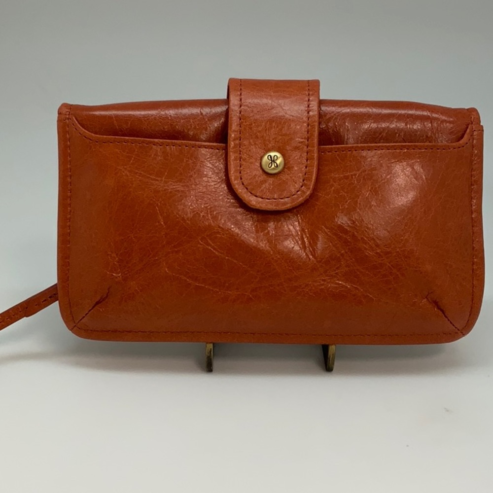 Galaxy Wristlet in Clay by HOBO, Vintage Hide